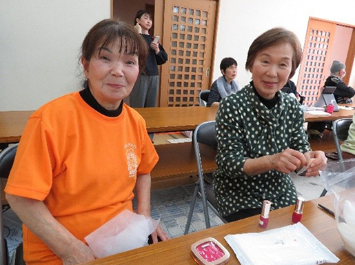 地域サロンで美容講座　企業の協力で開催6